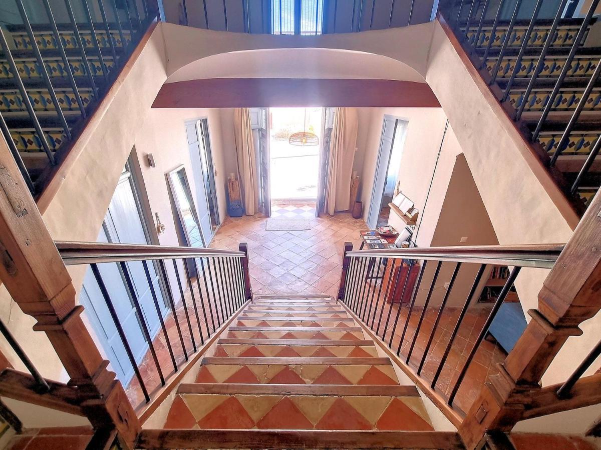 Mansion Taratata Hotel *